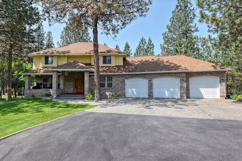 8219 W Rutter Pkwy, Spokane, WA 99208