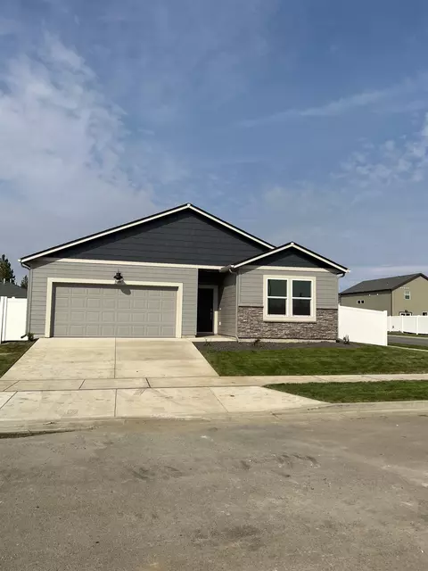 8604 W Red Ave, Cheney, WA 99004