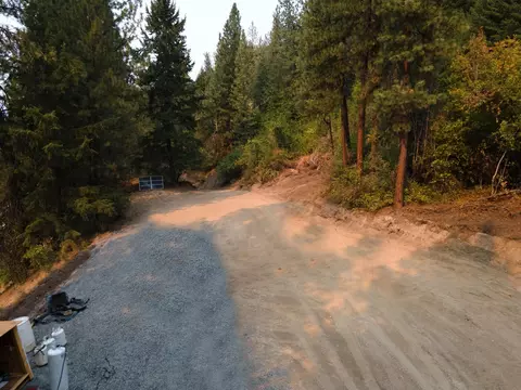 1824 B 25 N Hwy, Marcus, WA 99126