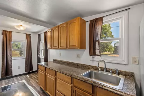 2228 E Heroy Ave, Spokane, WA 99207 photo 3