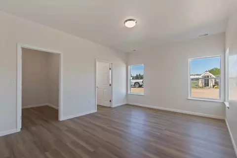 1920 W Monroe Rd, Colbert, WA 99005 photo 12