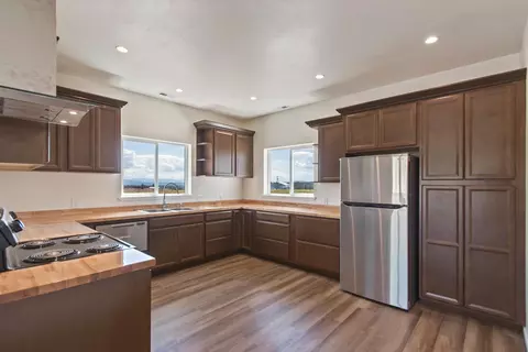 1920 W Monroe Rd, Colbert, WA 99005 photo 5