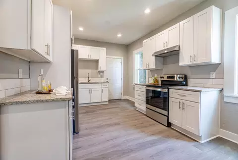 608 E 8th Ave, Spokane, WA 99202 photo 17
