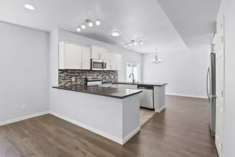 4018 E 16th Ave, Spokane, WA 99223 photo 8