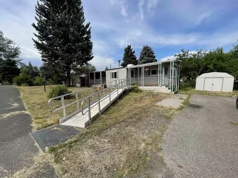 3925 E Farwell Rd # 48, Mead, WA 99021