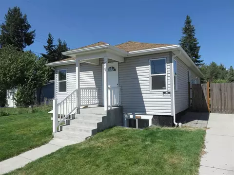 17407 E Coach Dr, Spokane Valley, WA 99016