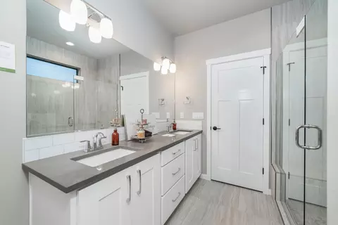 2114 E 33rd Ave, Spokane, WA 99203 photo 16