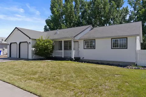 318 E Ballard Rd, Colbert, WA 99005