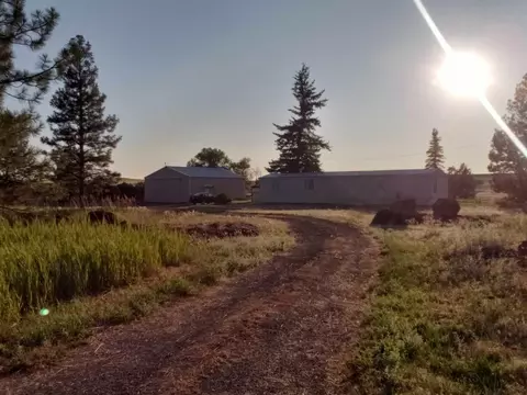 16410 S Carstens Rd, Edwall, WA 99008