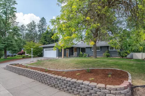2009 E 37th Ave, Spokane, WA 99203 photo 2