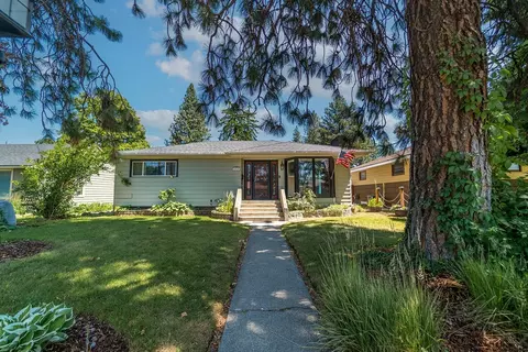 5418 N Oak St, Spokane, WA 99205