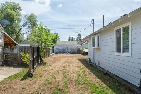 628 E Broad Ave, Spokane, WA 99207 photo 26