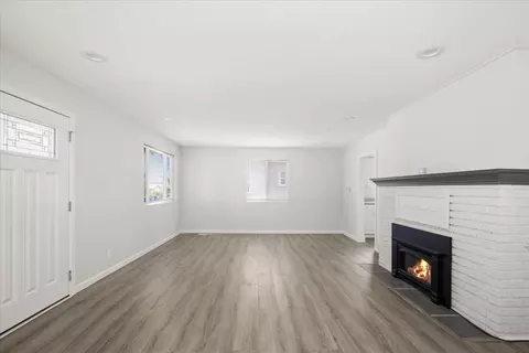 628 E Broad Ave, Spokane, WA 99207 photo 9
