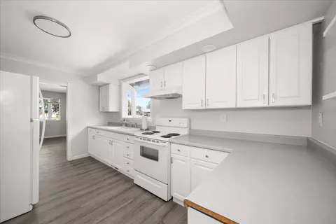 628 E Broad Ave, Spokane, WA 99207 photo 13