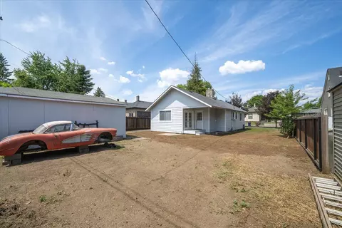 628 E Broad Ave, Spokane, WA 99207 photo 21