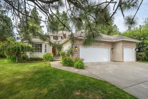 5323 E 18th Ln, Spokane Valley, WA 99212