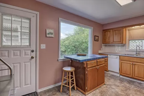 2207 E Nebraska St, Spokane, WA 99207 photo 11