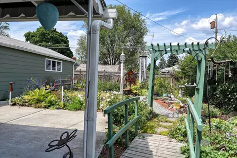 2207 E Nebraska St, Spokane, WA 99207 photo 40