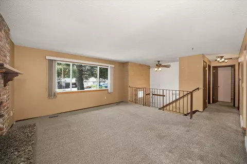 11225 E 34th Ave, Spokane Valley, WA 99206 photo 3