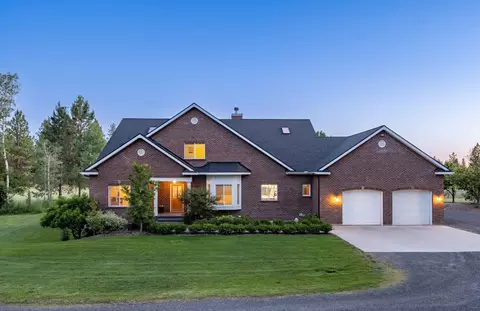 7708 S Luck Ln, Spokane, WA 99224