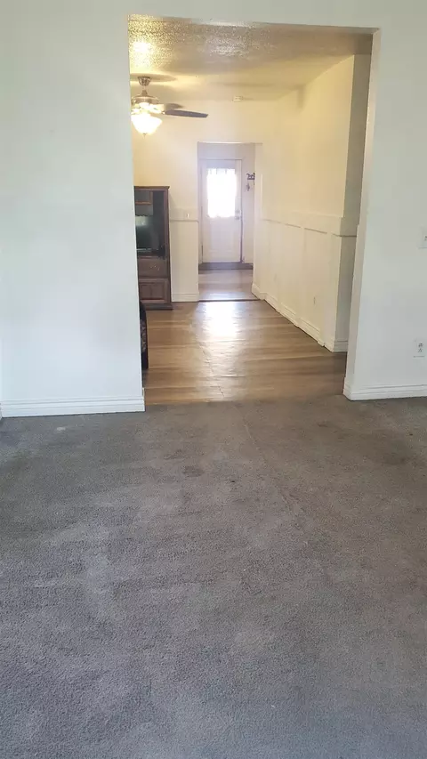 2319 E 1st Ave, Spokane, WA 99202 photo 4