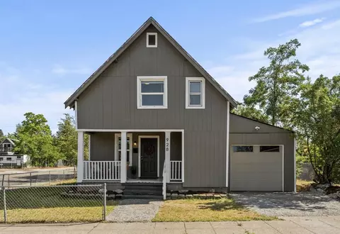 928 E Queen Ave, Spokane, WA 99207