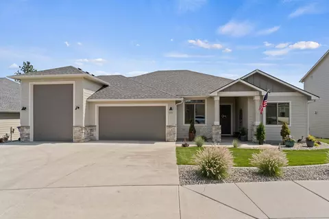 9313 W Floyd Dr, Cheney, WA 99004