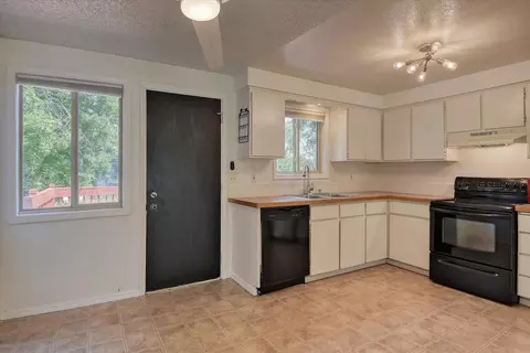 2011 E 5th Ave, Spokane, WA 99202 photo 5