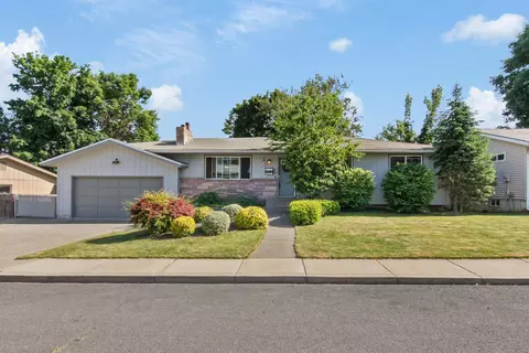 218 Gregory Dr, Cheney, WA 99004