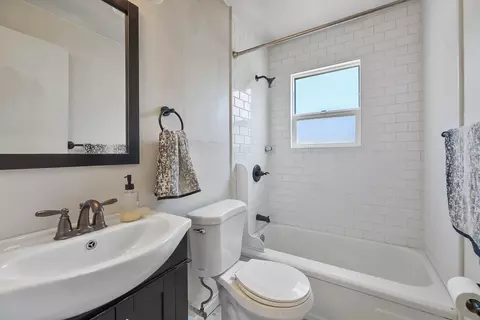 2108 E Longfellow Ave, Spokane, WA 99207 photo 11