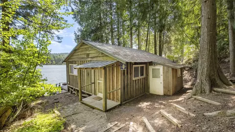 5274 Horseshoe Lake Rd, Deer Park, WA 99006