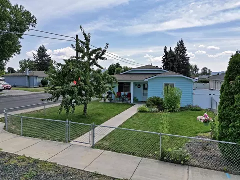 3534 E Jackson Ave, Spokane, WA 99217