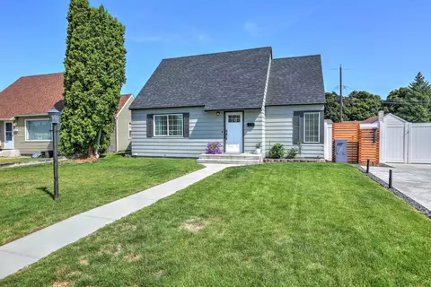 2632 W Sanson Ave, Spokane, WA 99205