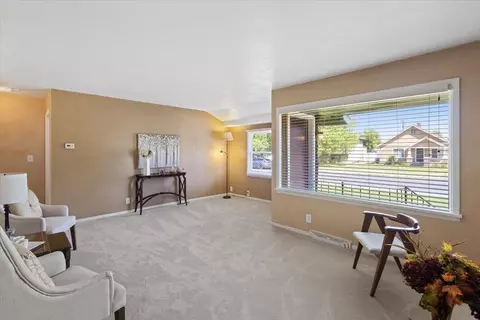 2014 E Joseph Ave, Spokane, WA 99208 photo 3