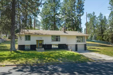 1706 S Bettman Rd, Spokane Valley, WA 99212