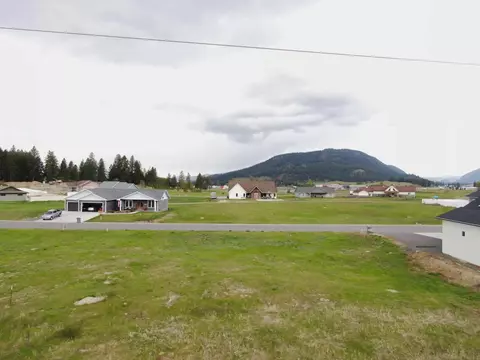 2058 Ringneck Loop, Colville, WA 99114