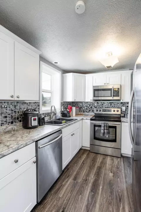 12606 E 4th Ave, Spokane Valley, WA 99216 photo 12