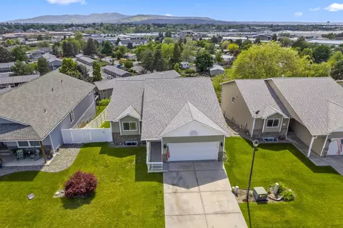 11730 E Jackson Ln, Spokane Valley, WA 99206