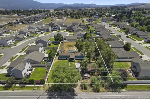 19308 E Sprague Ave, Greenacres, WA 99016