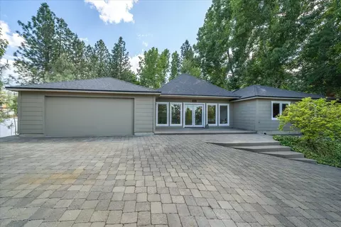 5614 E 15th Ave, Spokane, WA 99212