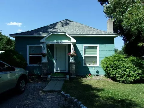 208 W Lincoln Ave, Chewelah, WA 99109