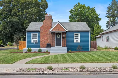 1128 W Cleveland Ave, Spokane, WA 99205