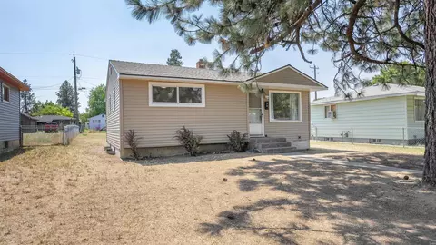 1331 W Bismark Ave, Spokane, WA 99205