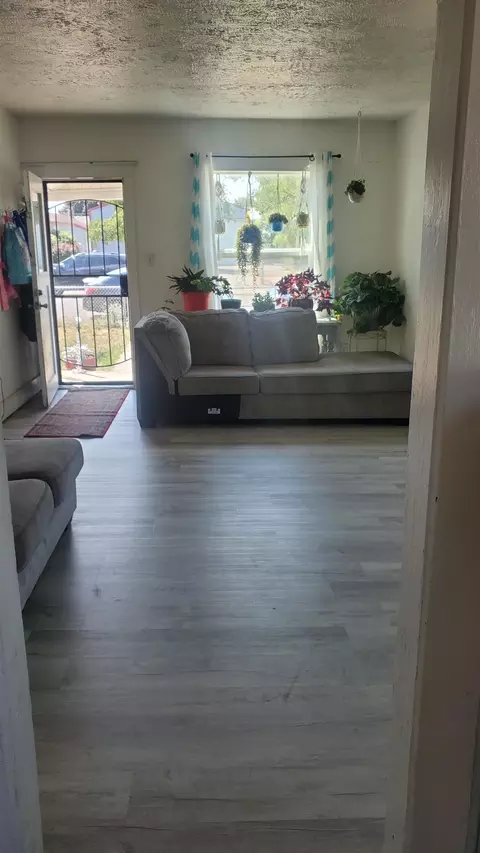 423 E Heroy Ave, Spokane, WA 99207 photo 3
