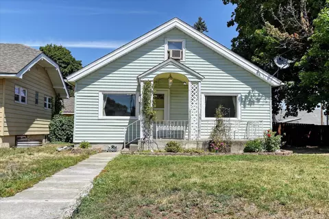 1824 Carlisle Ave, Spokane, WA 99205