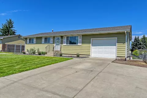 19019 E Valleyway Ave, Greenacres, WA 99016