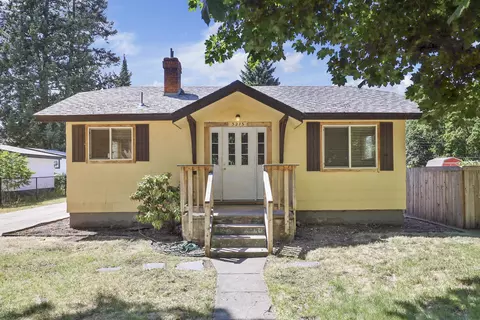 3215 N Dale Rd, Millwood, WA 99212