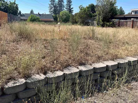 422 S Park Rd, Spokane Valley, WA 99037