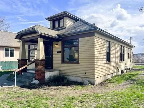 1818 E Mallon Ave, Spokane, WA 99202