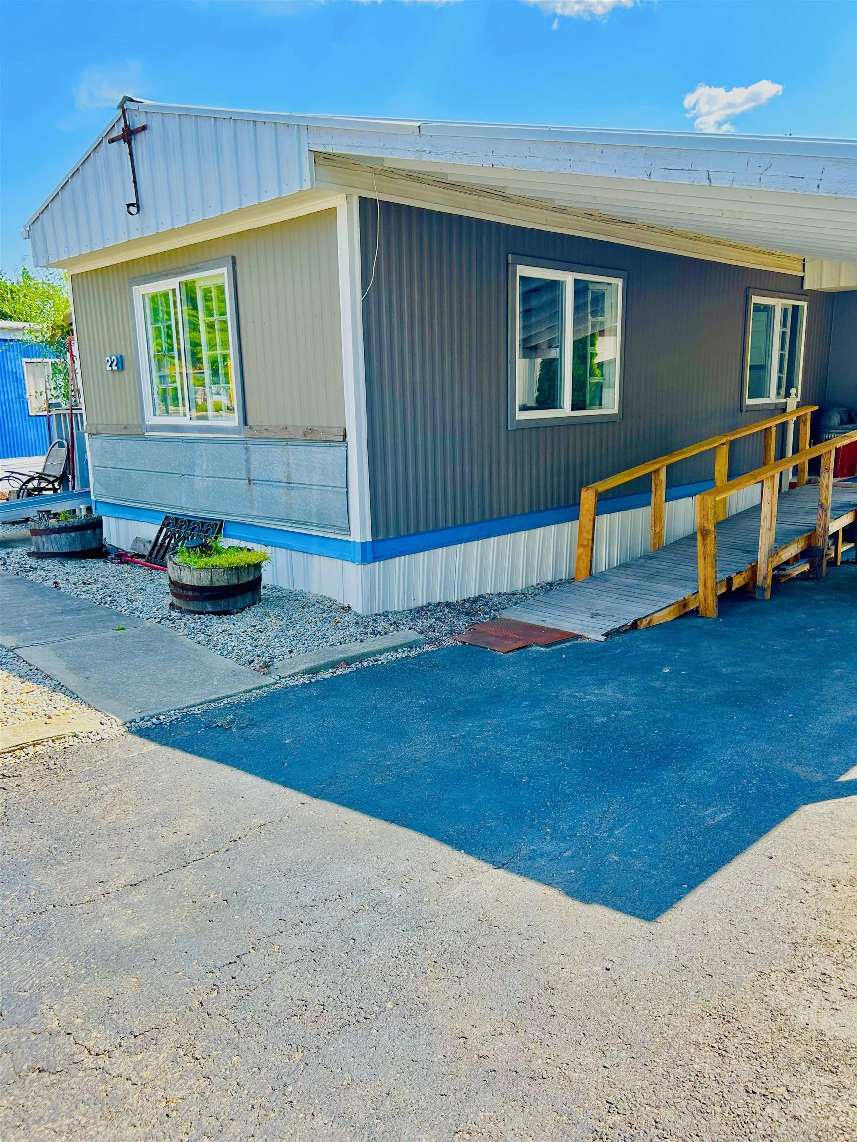 208 S Neyland Dr Unit 22  